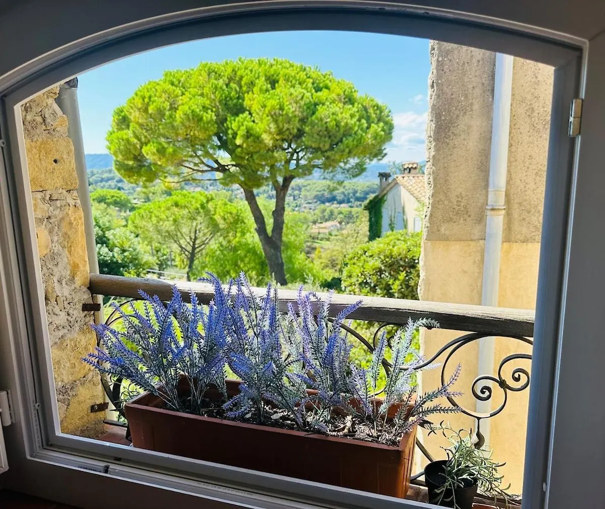 Character-Filled Unique Old Village Home Mougins 0*,