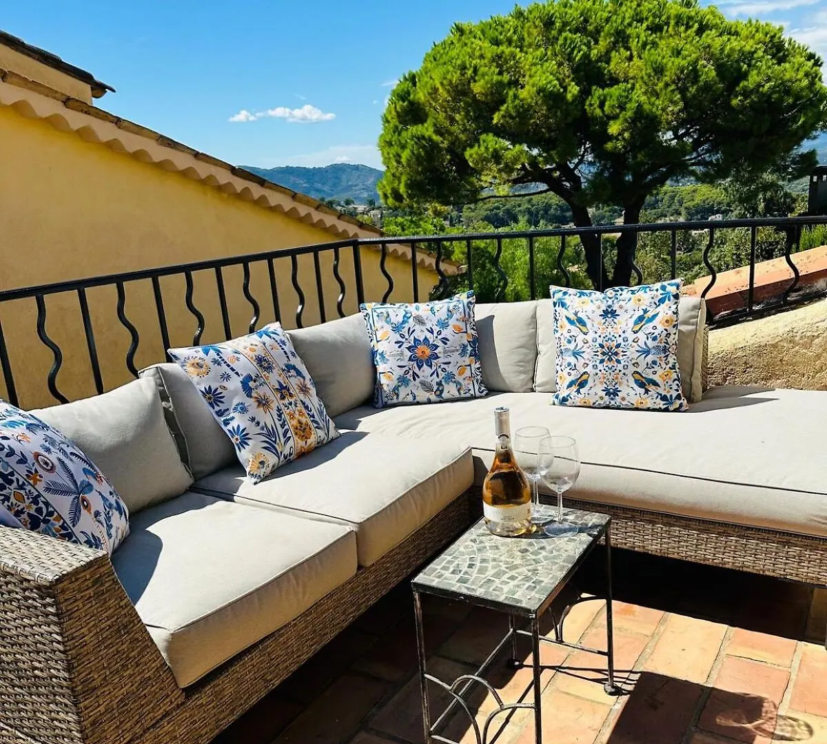 Character-Filled Unique Old Village Home Mougins 0*,